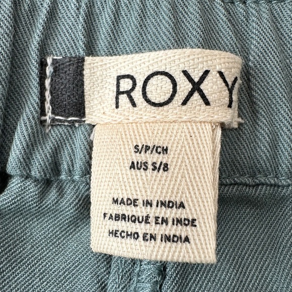 🛍️Roxy  2” shorts with pockets & drawstring Size SP - Picture 7 of 7